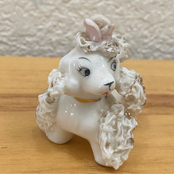 Vintage Porcelain Spaghetti Poodle Mini Figurine - Picture 2 of 10